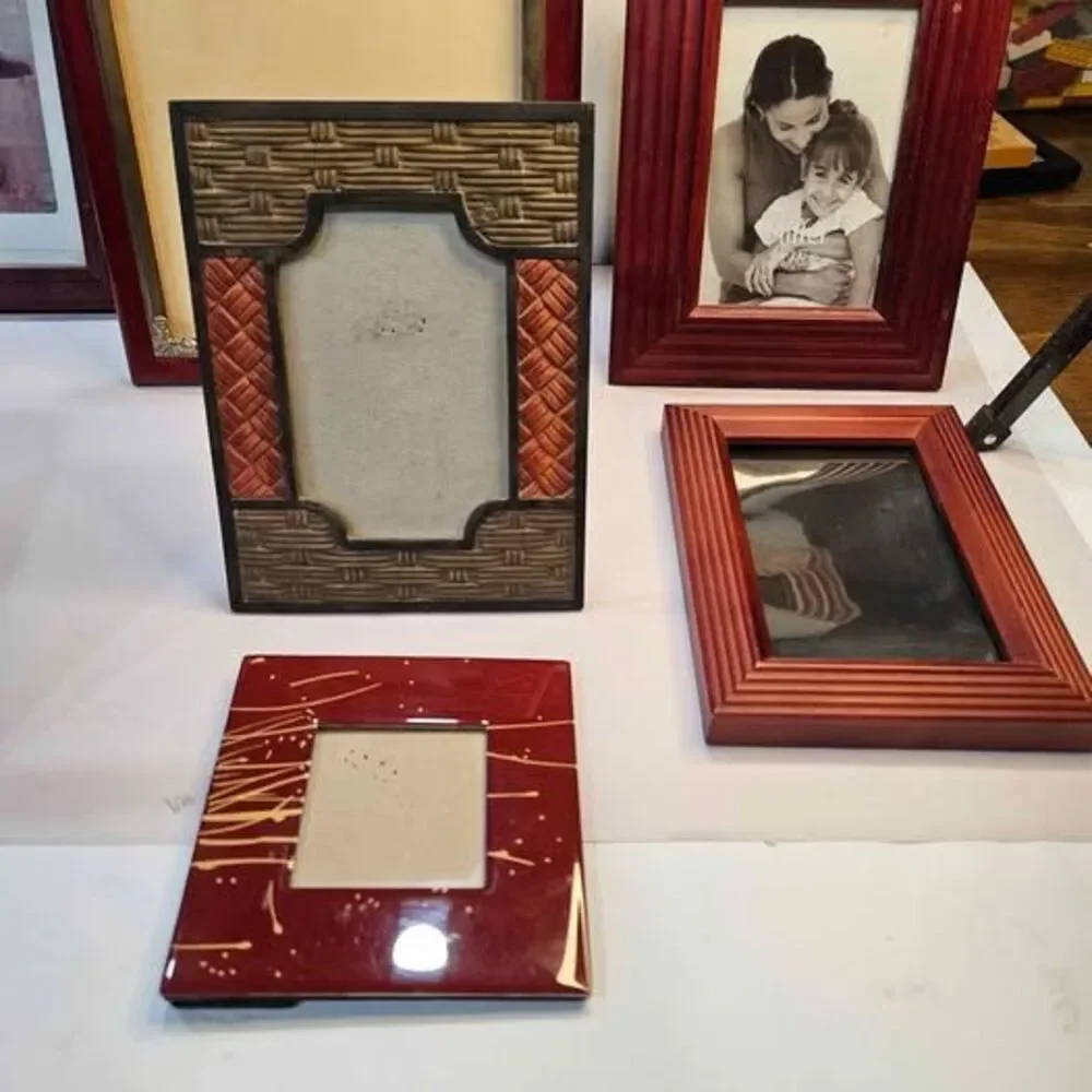 Unbranded assorted picture
